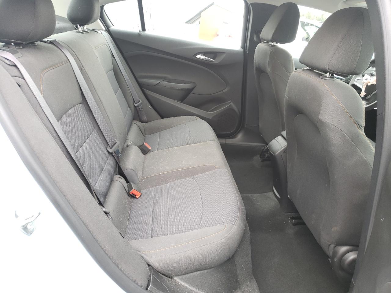 Photo 6 from auction – 2017 CHEVROLET CRUZE LS with VIN 3G1BC5SM5HS547520