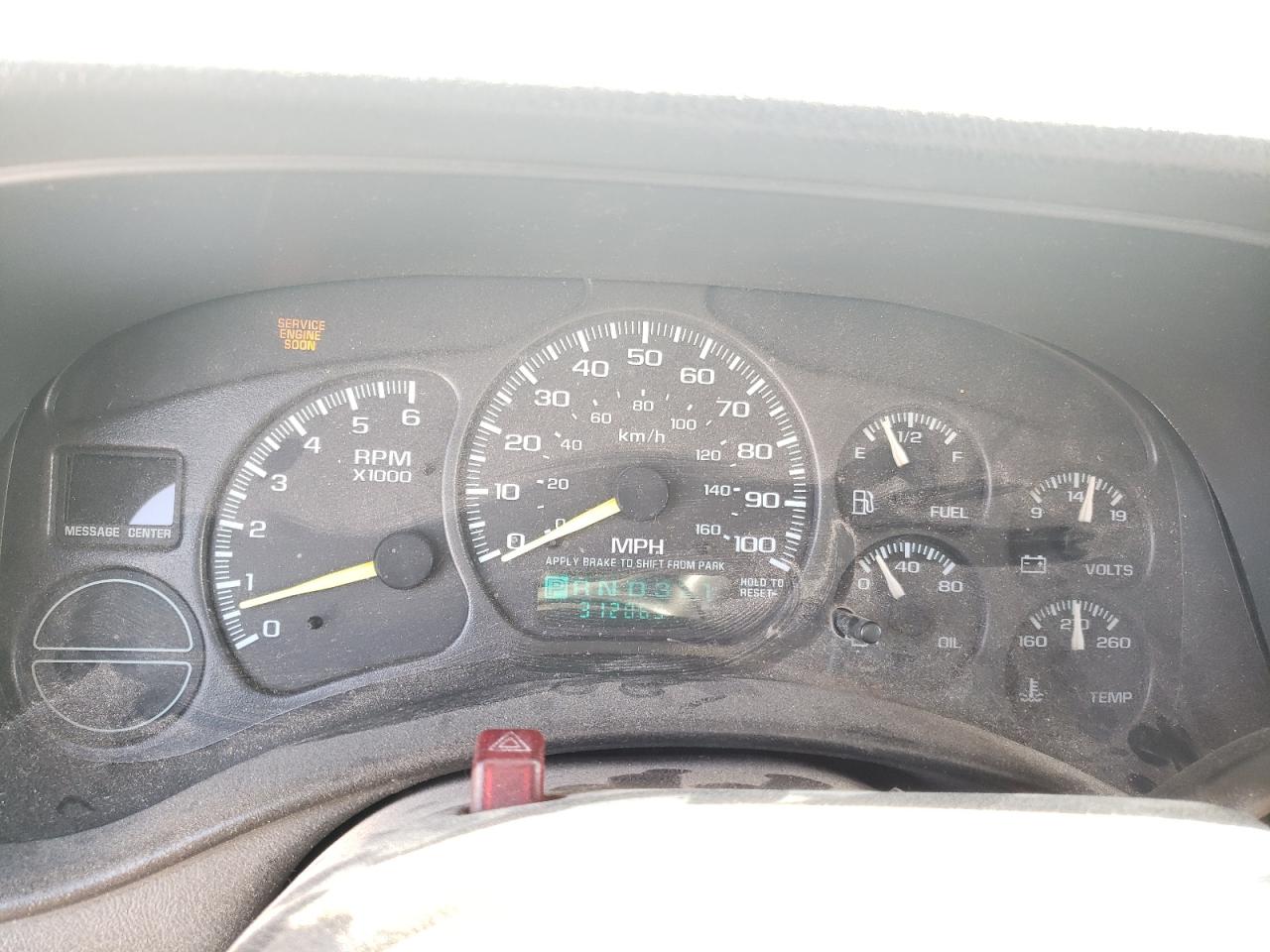 Photo 8 from auction – 2000 CHEVROLET SILVERADO with VIN 1GCEC19T7YE365290
