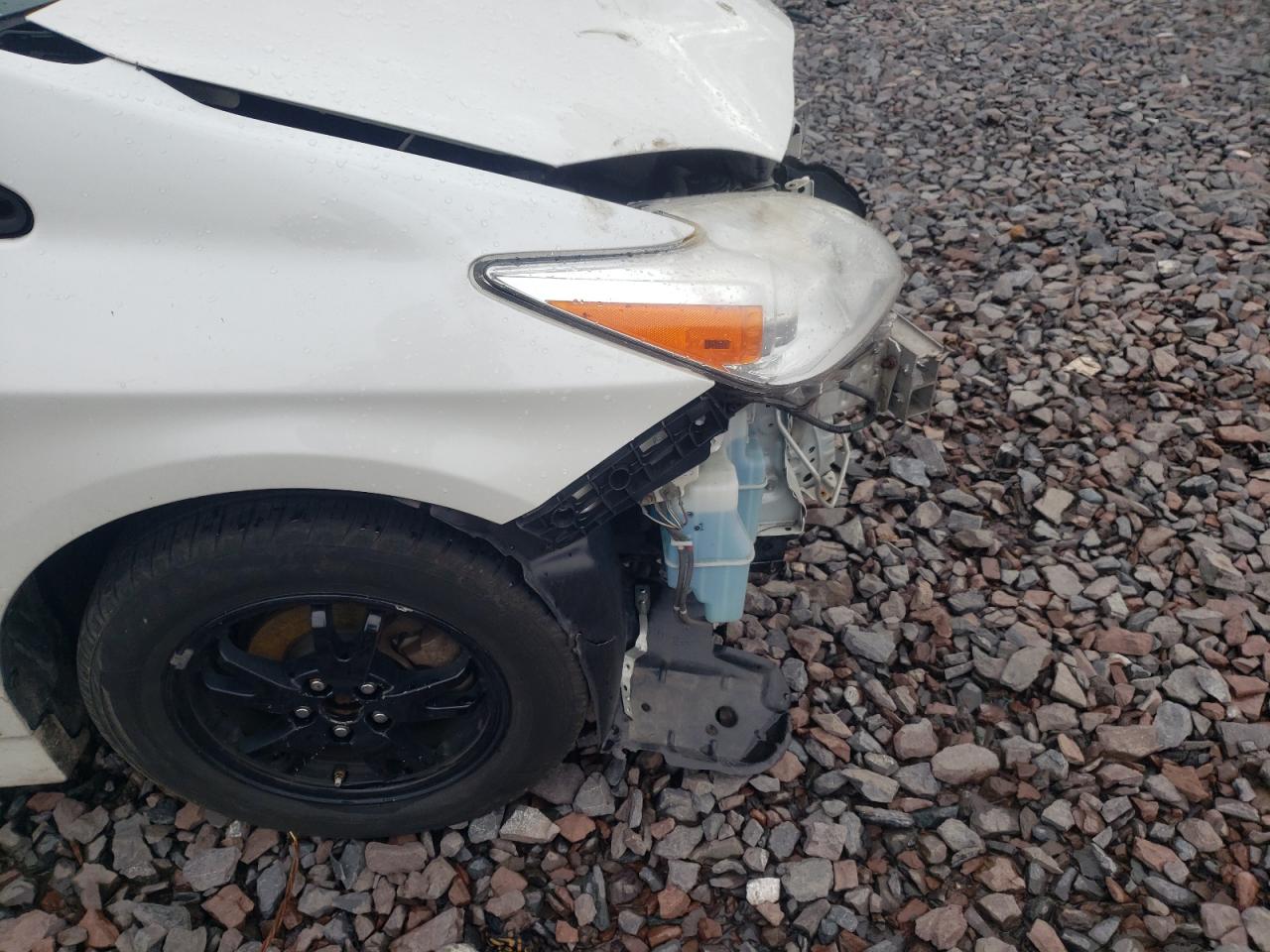 Photo 9 from auction – 2014 TOYOTA PRIUS with VIN JTDKN3DU0E0358361