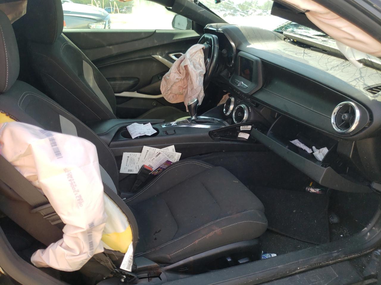 Photo 5 from auction – 2019 CHEVROLET CAMARO LS with VIN 1G1FB1RX7K0135109