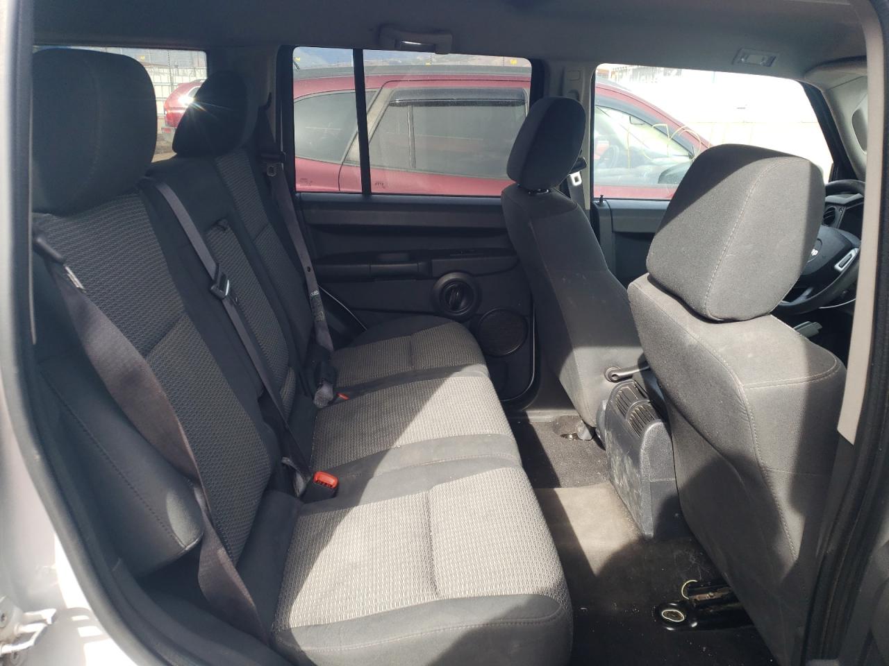 Photo 6 from auction – 2008 JEEP COMMANDER with VIN 1J8HG48K18C200769
