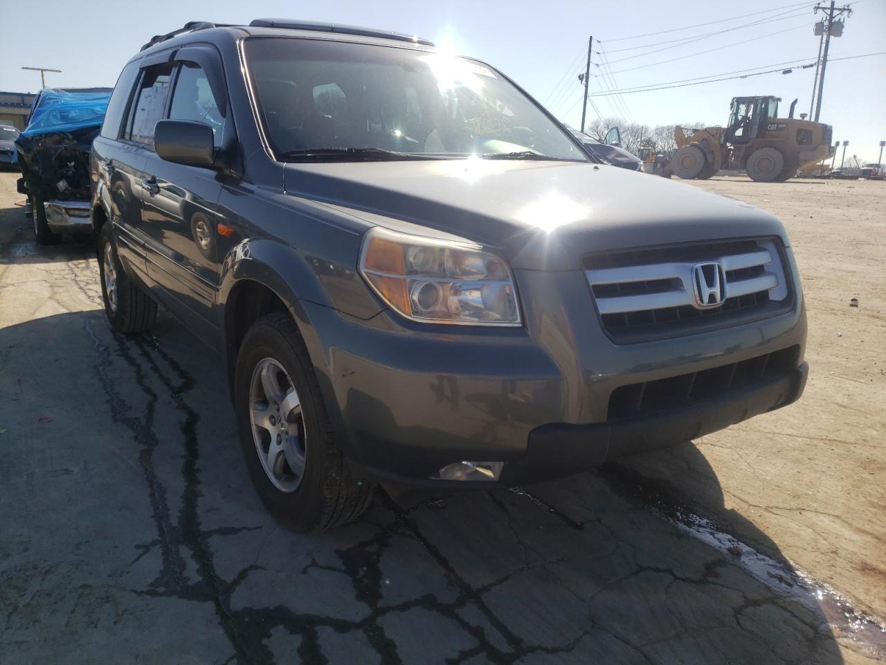 HONDA PILOT EXL 2008 with VIN 5FNYF286X8B007590 - Photo from auction
