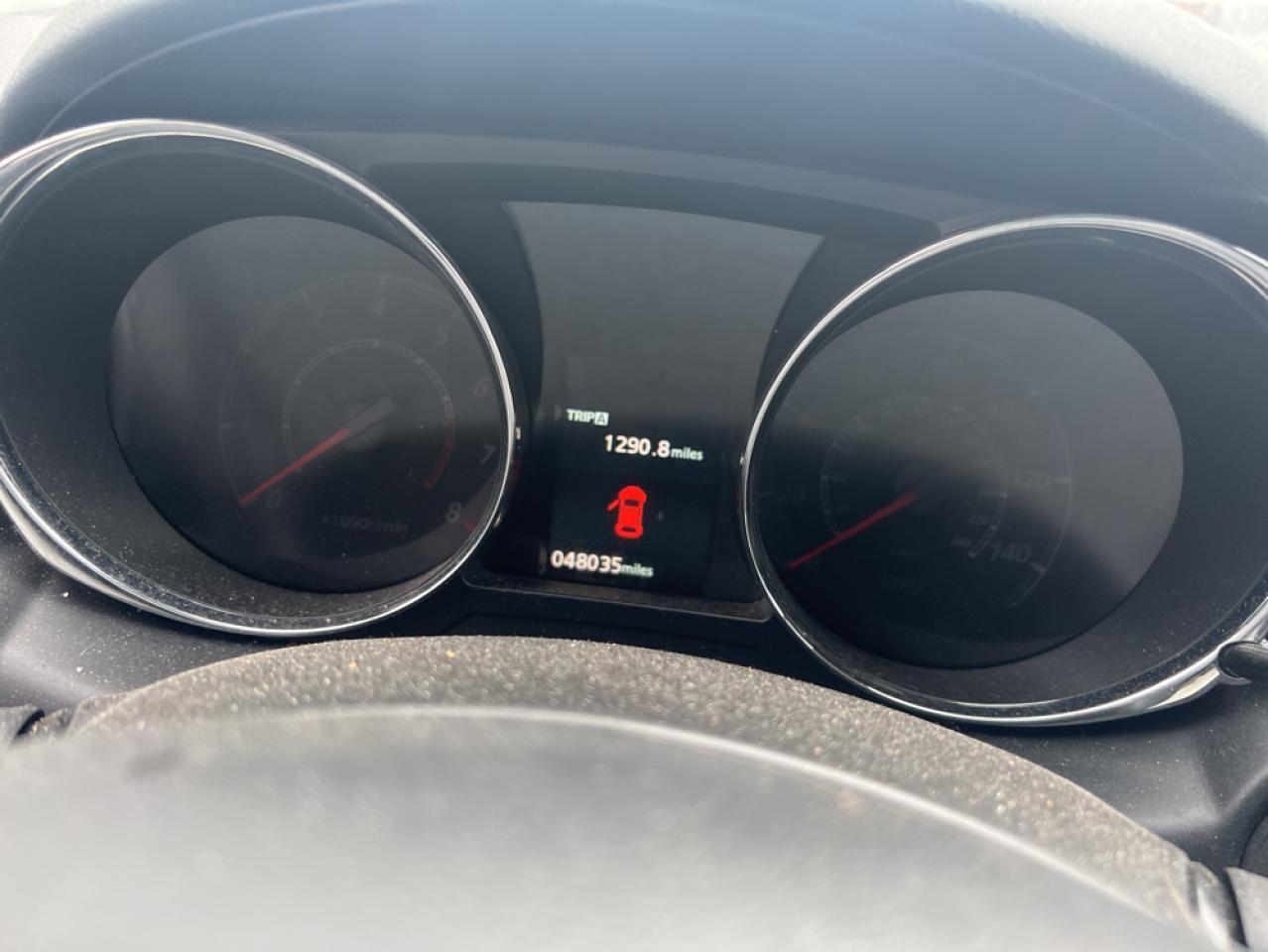 Photo 8 from auction – 2021 MITSUBISHI OUTLANDER with VIN JA4APUAU8MU010471