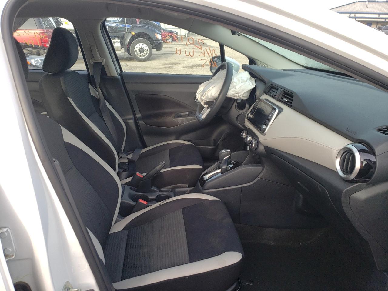 Photo 5 from auction – 2021 NISSAN VERSA SV with VIN 3N1CN8EV4ML868404