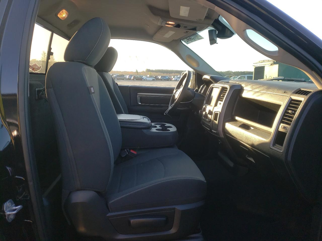 Photo 5 from auction – 2021 RAM 1500 CLASS with VIN 3C6JR6AG8MG526670