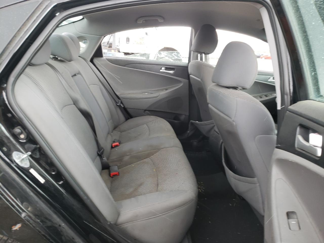 Photo 6 from auction – 2011 HYUNDAI SONATA GLS with VIN 5NPEB4AC2BH086031