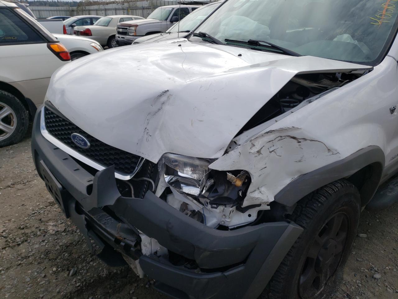 Photo 9 from auction – 2002 FORD ESCAPE XLT with VIN 1FMYU04122KB98738
