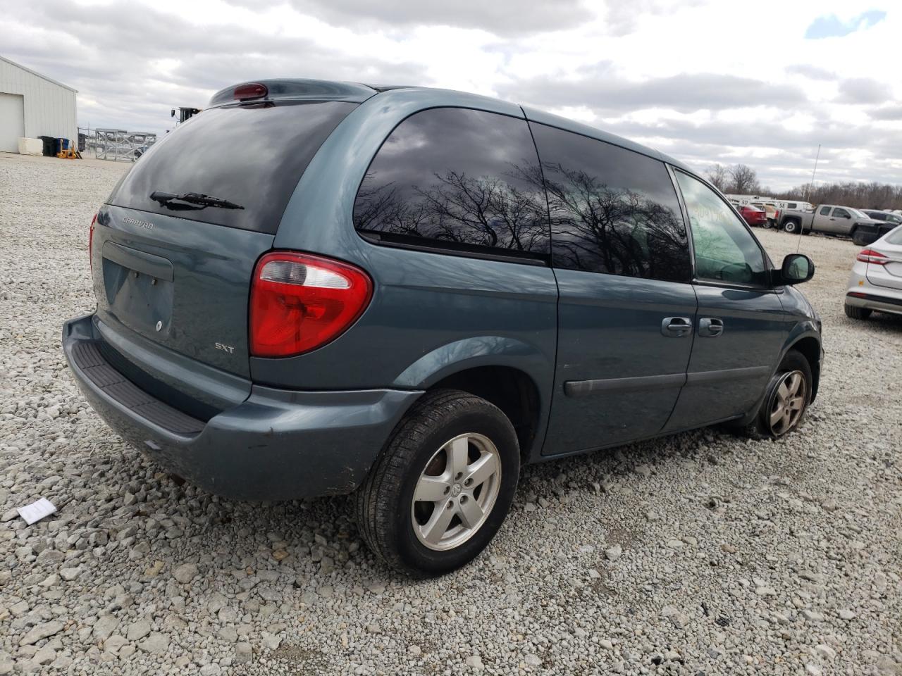 Photo 4 from auction – 2005 DODGE CARAVAN SX with VIN 1D4GP45R35B279841