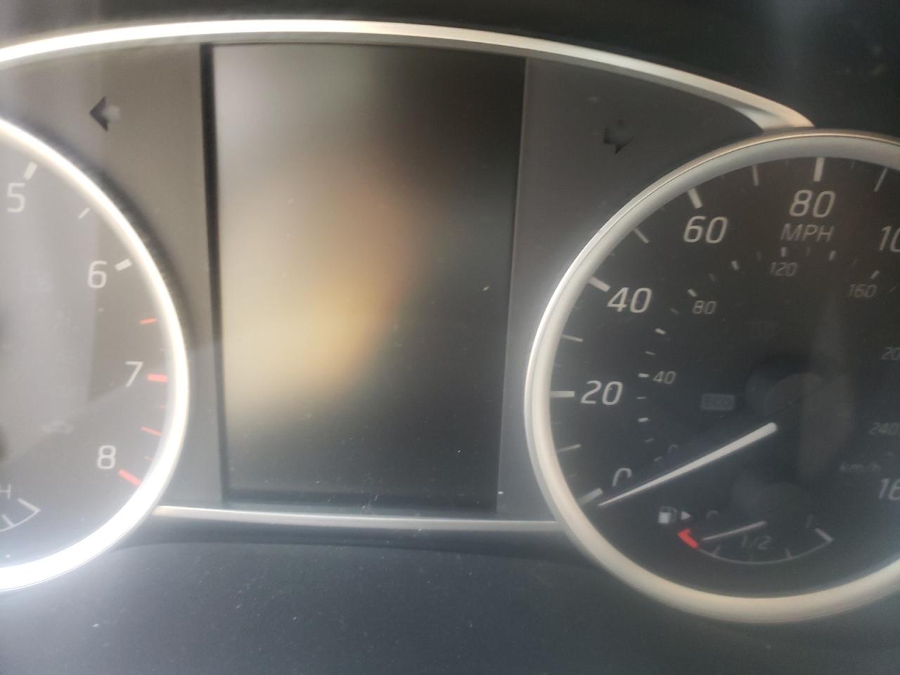 Photo 8 from auction – 2016 NISSAN SENTRA S with VIN 3N1AB7AP8GL642940