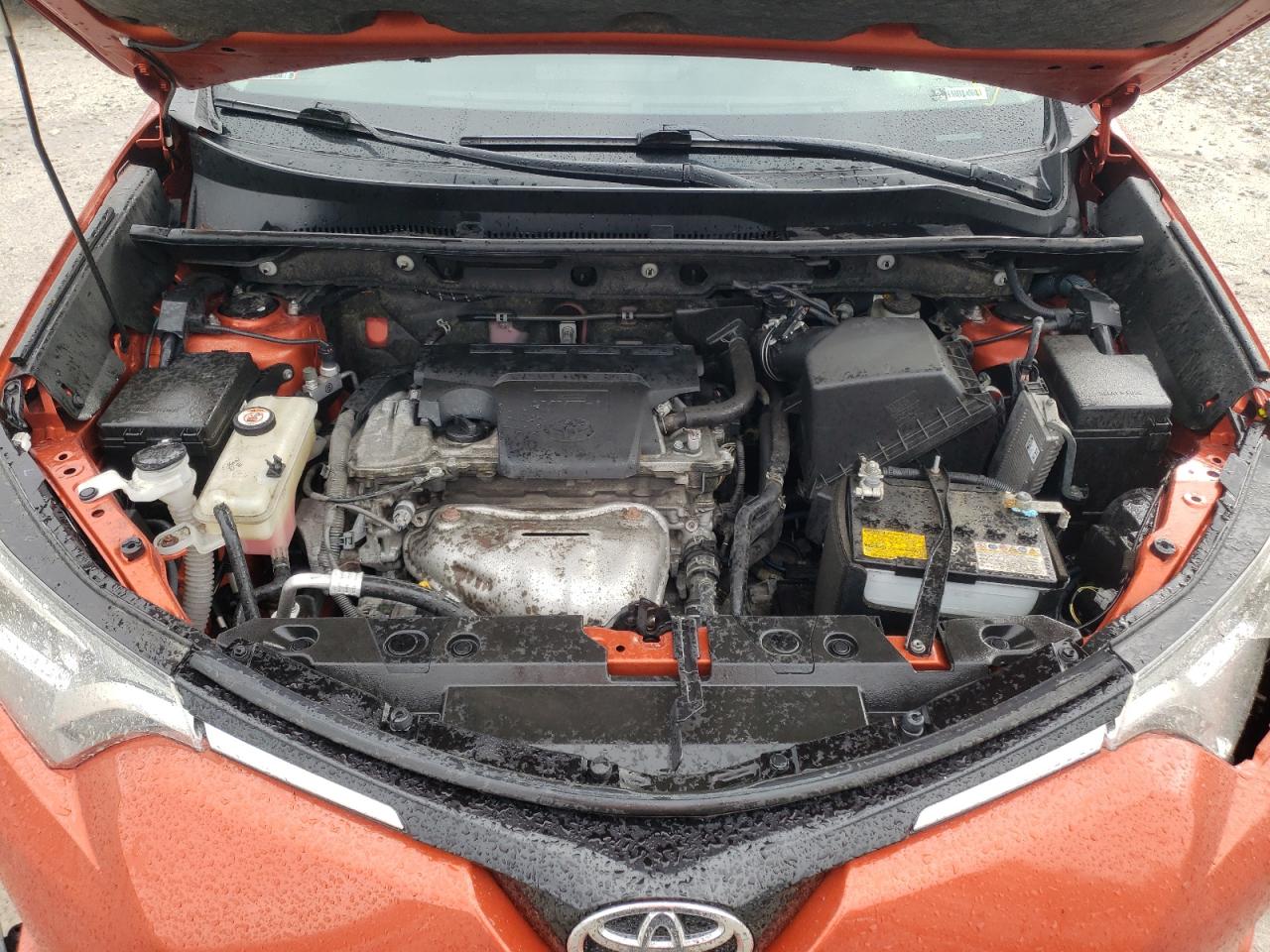 Photo 7 from auction – 2016 TOYOTA RAV4 LE with VIN JTMBFREVXGD196497