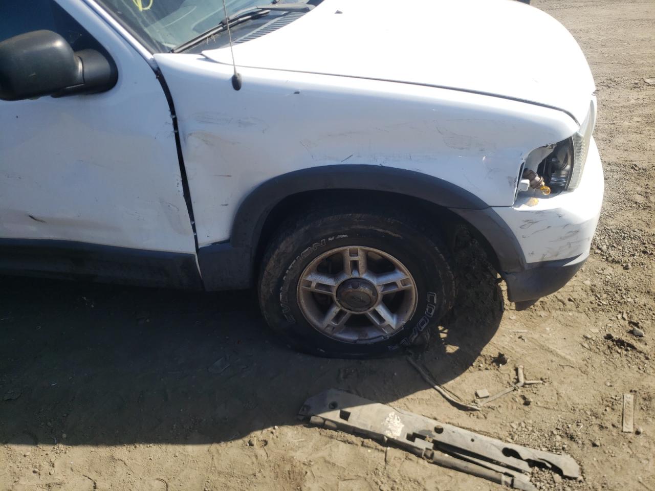 Photo 9 from auction – 2003 FORD EXPLORER X with VIN 1FMZU73K33ZA12270