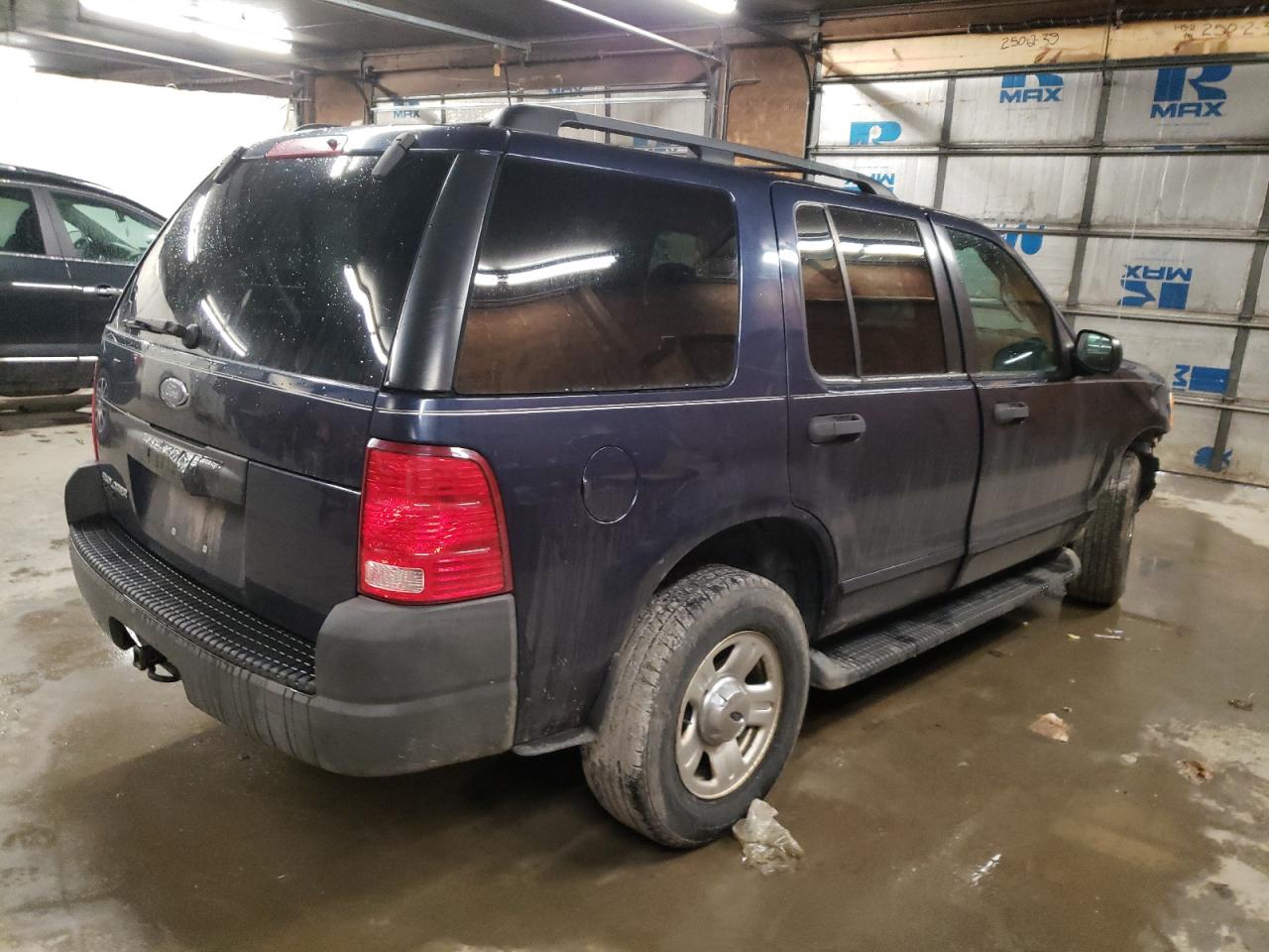 Photo 4 from auction – 2003 FORD EXPLORER X with VIN 1FMZU72K33UB38921