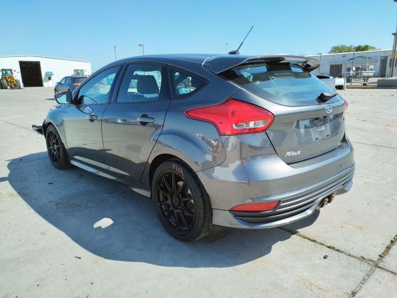 Photo 3 from auction – 2016 FORD FOCUS ST with VIN 1FADP3L90GL406206
