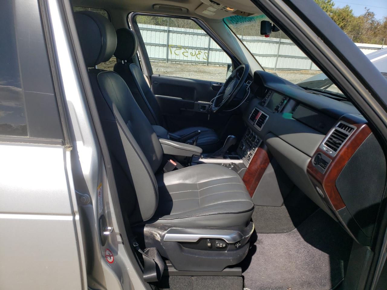 Photo 5 from auction – 2005 LAND ROVER RANGE ROVE with VIN SALME11455A190592