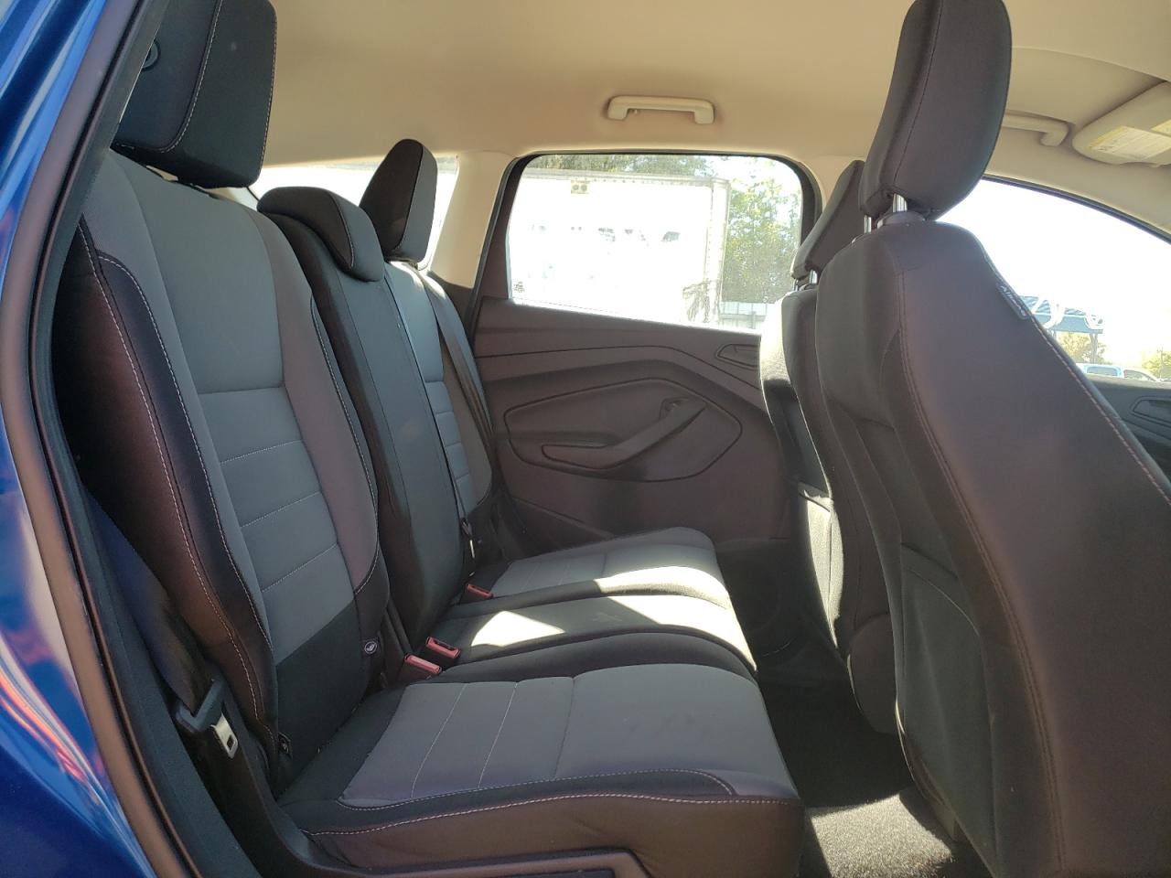 Photo 6 from auction – 2018 FORD ESCAPE S with VIN 1FMCU0F76JUA17431