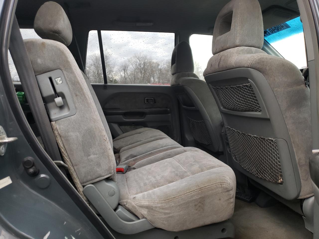 Photo 6 from auction – 2003 HONDA PILOT EX with VIN 2HKYF18493H555874