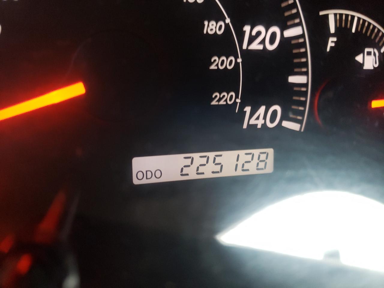Photo 8 from auction – 2005 TOYOTA CAMRY LE with VIN 4T1BE32K05U007892