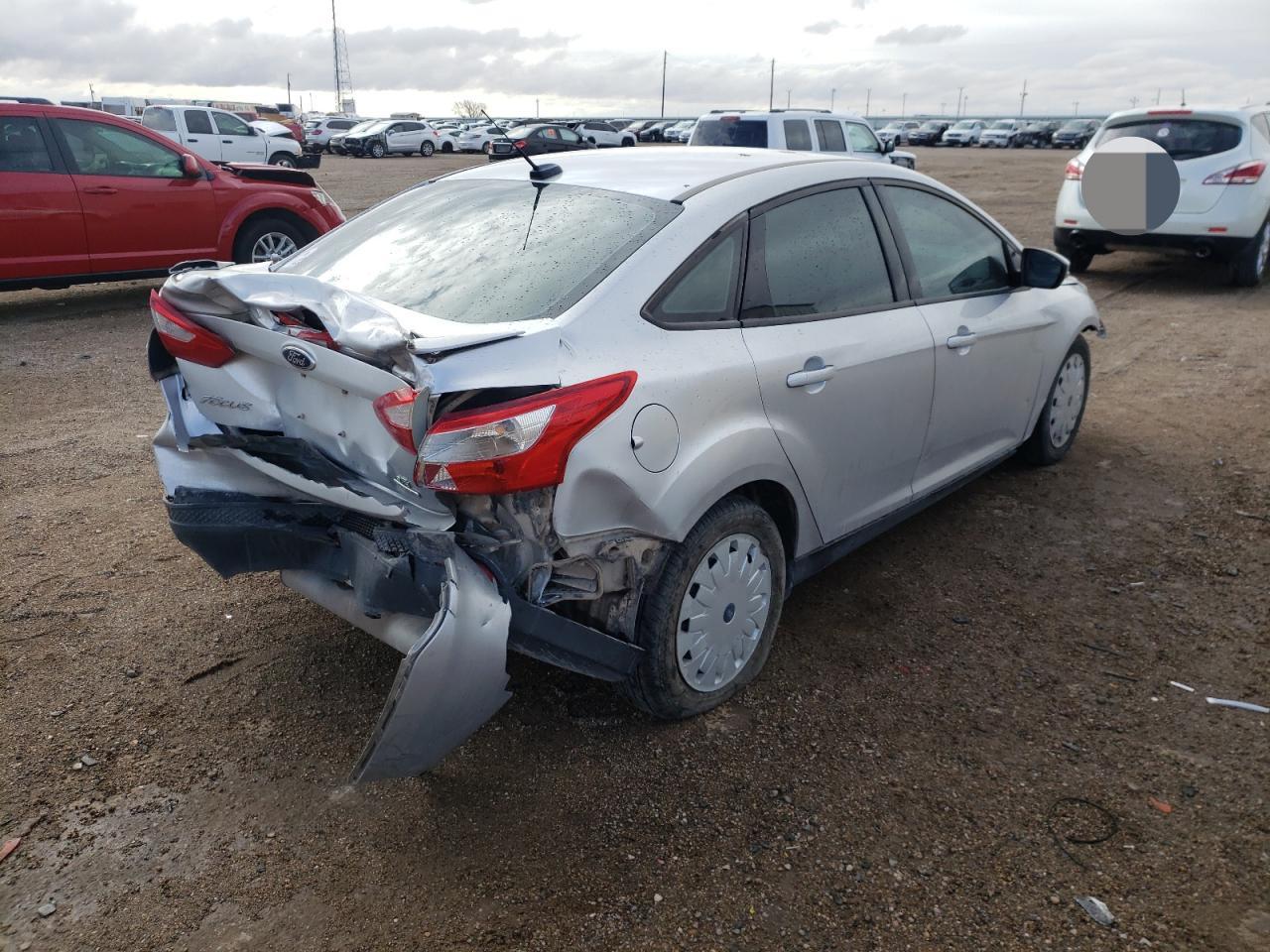 Photo 4 from auction – 2013 FORD FOCUS SE with VIN 1FADP3F24DL220937