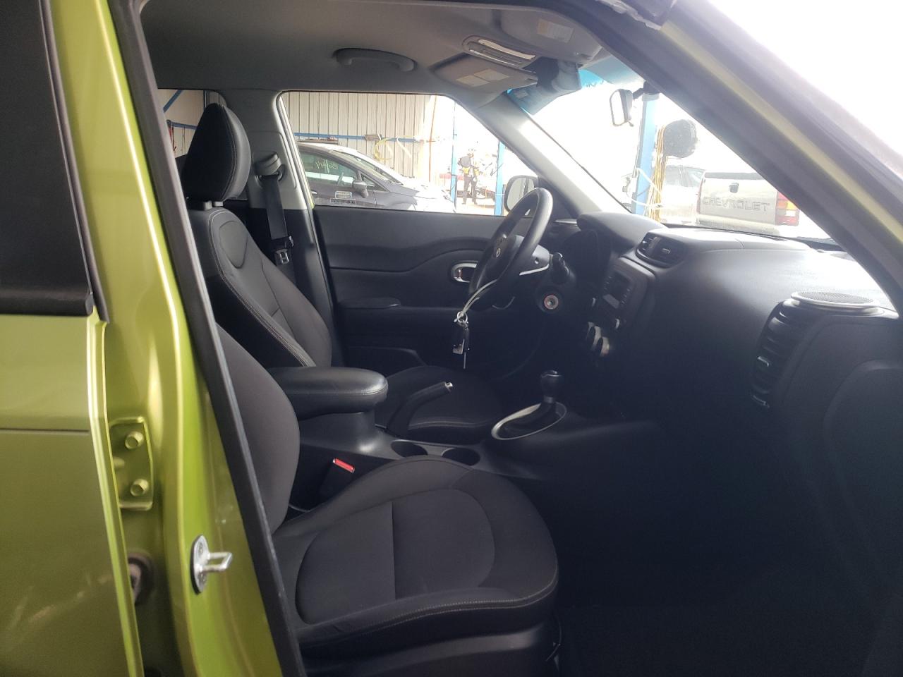 Photo 5 from auction – 2015 KIA SOUL with VIN KNDJN2A28F7756077
