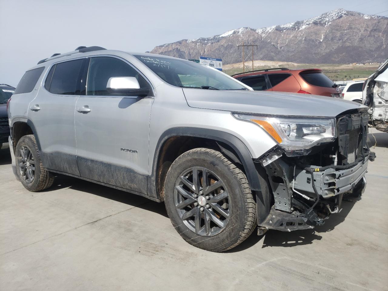 GMC ACADIA SLT 2019 with VIN 1GKKNULS2KZ283776 - Photo from auction
