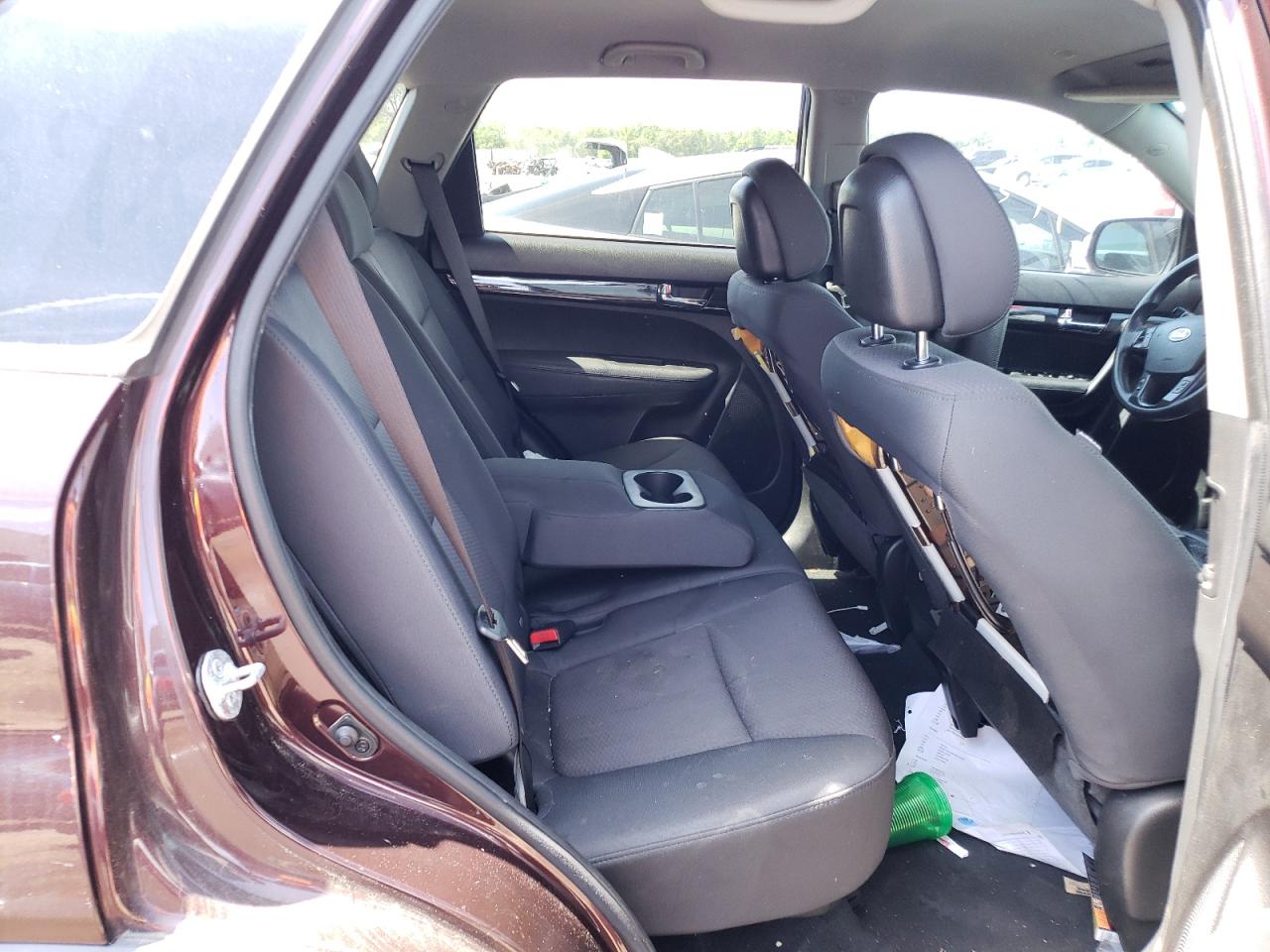 Photo 6 from auction – 2012 KIA SORENTO BA with VIN 5XYKT3A60CG207278