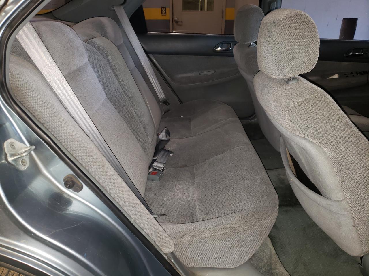 Photo 6 from auction – 1994 HONDA ACCORD EX with VIN JHMCD5658RC093197