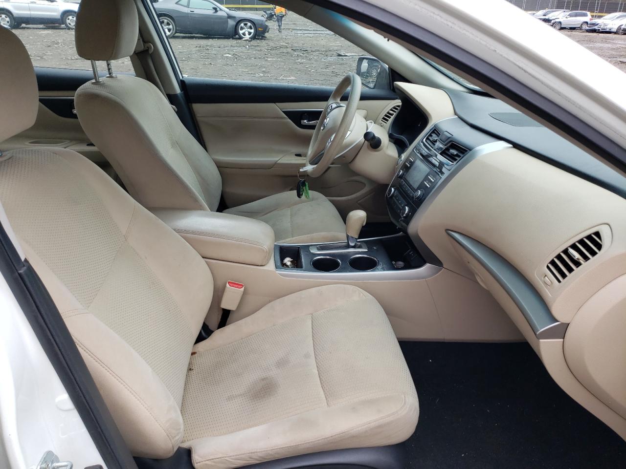 Photo 5 from auction – 2015 NISSAN ALTIMA 2.5 with VIN 1N4AL3AP0FC428138