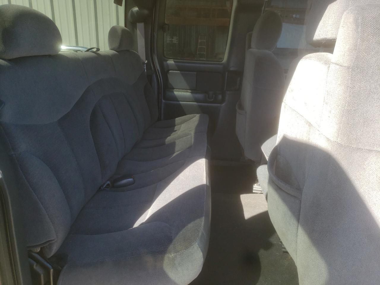 Photo 6 from auction – 2002 GMC NEW SIERRA with VIN 2GTEC19T821252229