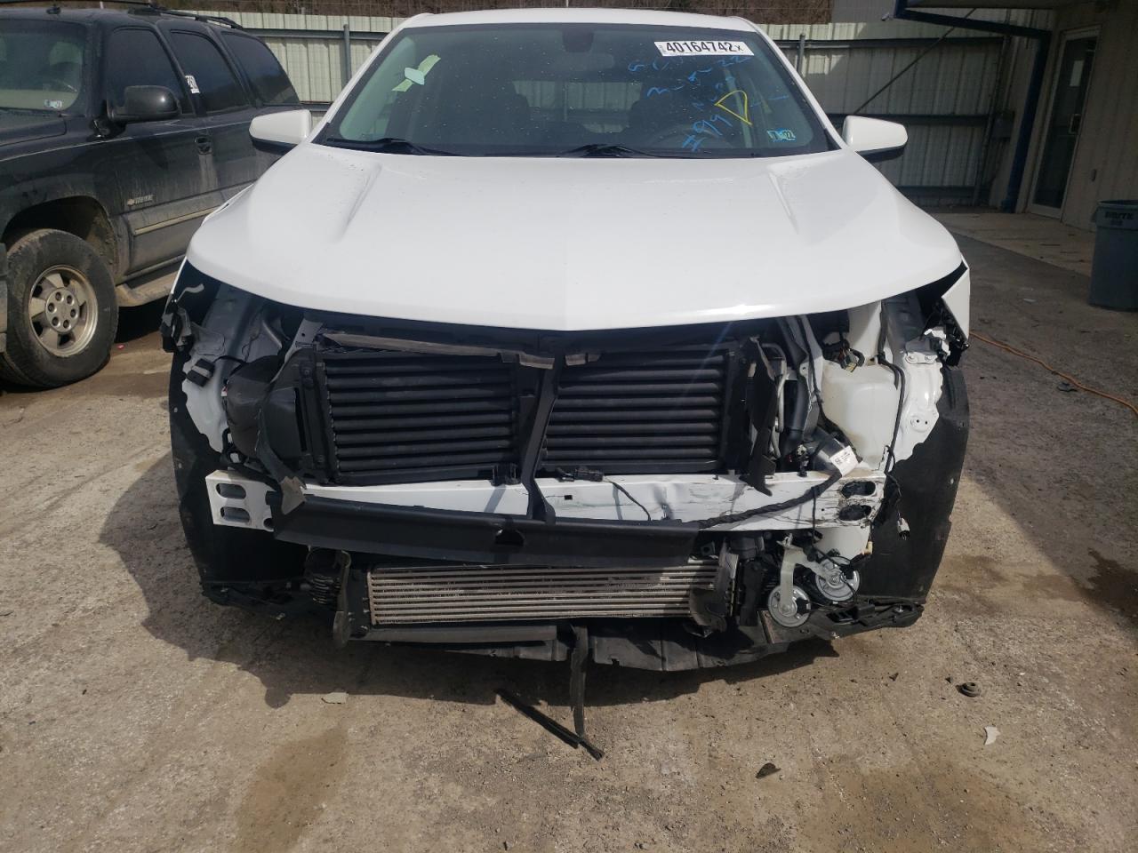 Photo 9 from auction – 2019 CHEVROLET EQUINOX LT with VIN 2GNAXUEV5K6134306