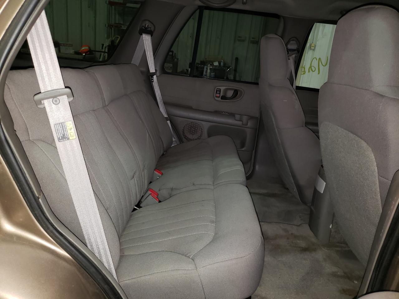 Photo 6 from auction – 2004 CHEVROLET BLAZER with VIN 1GNDT13X14K154967