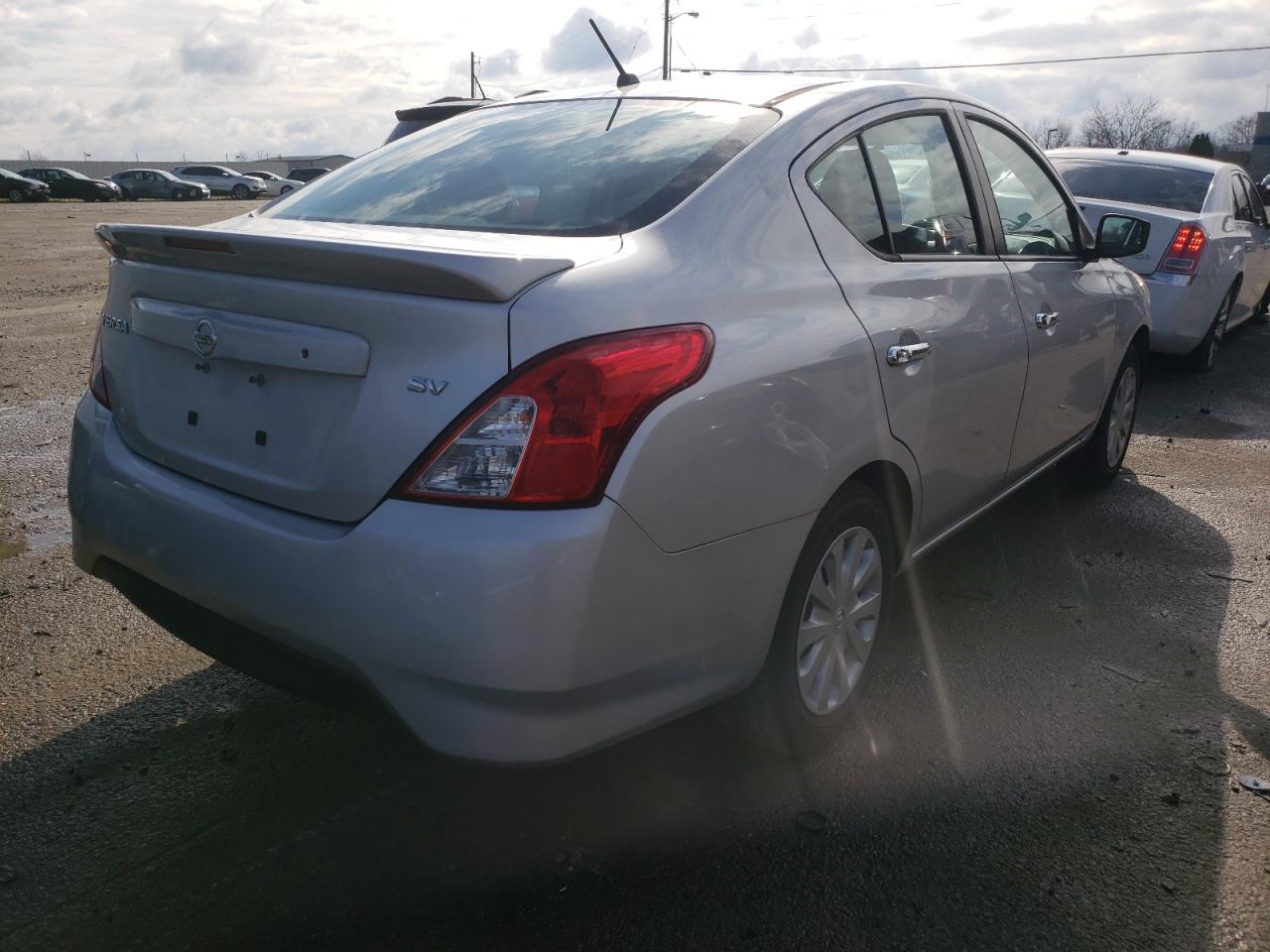 Photo 4 from auction – 2017 NISSAN VERSA S with VIN 3N1CN7AP1HK442540