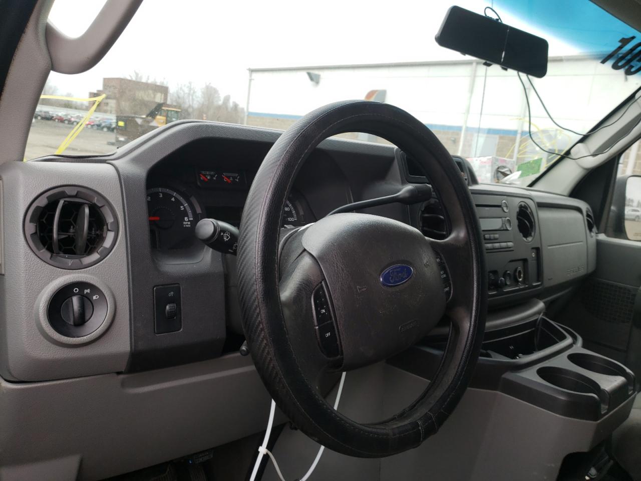 Photo 9 from auction – 2010 FORD ECONOLINE with VIN 1FBNE3BL7ADA54877