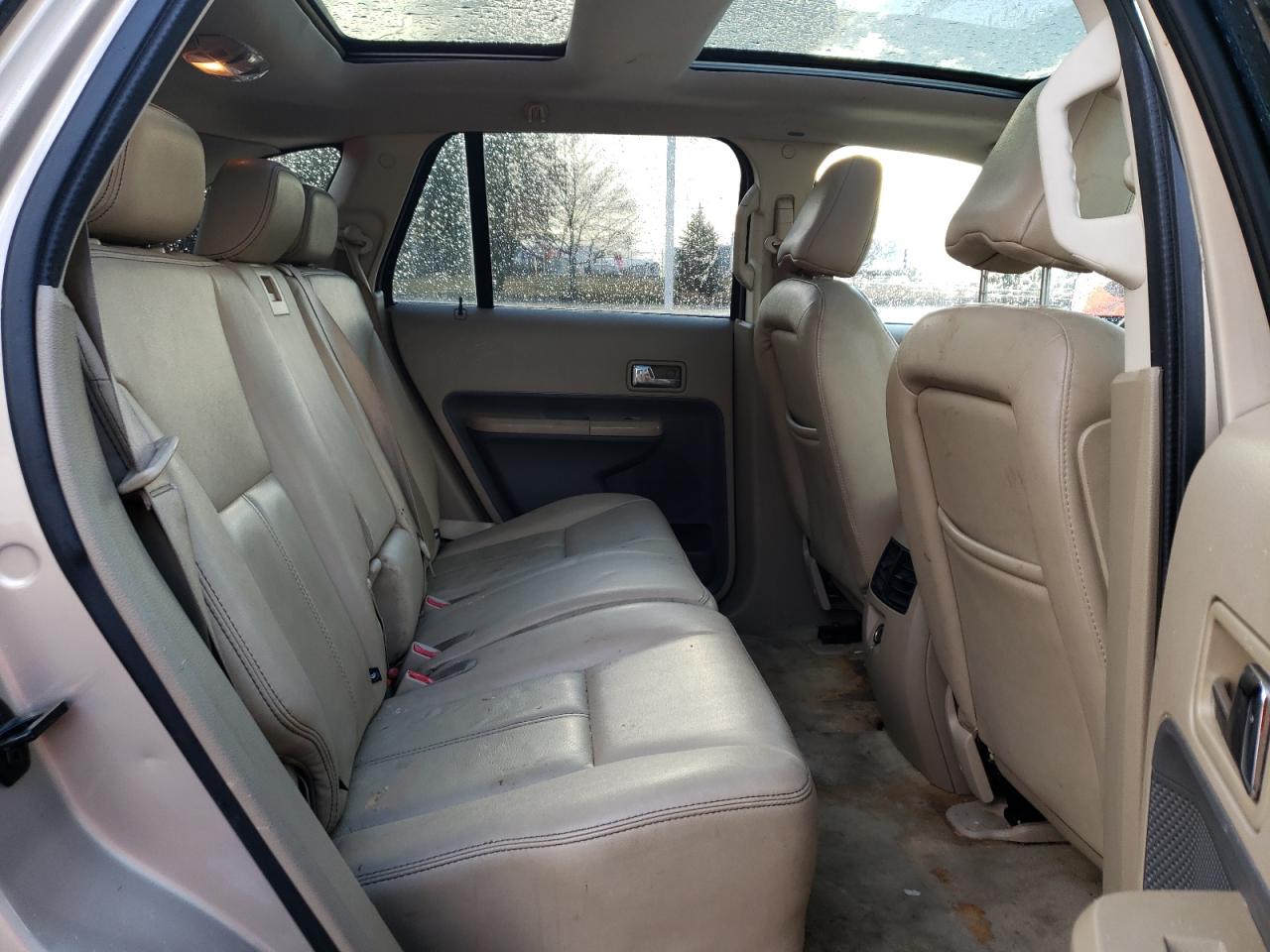 Photo 6 from auction – 2007 FORD EDGE SEL with VIN 2FMDK48C87BB12518