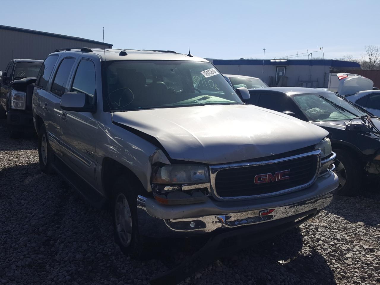 GMC YUKON 2004 with VIN 1GKEC13Z24R322173 - Photo from auction