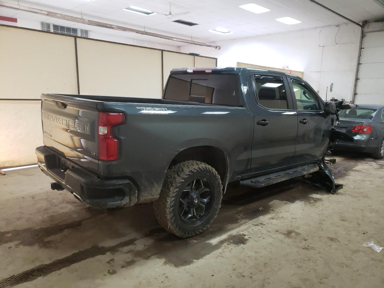 Photo 4 from auction – 2020 CHEVROLET SILVERADO with VIN 1GCPYFED2LZ212517