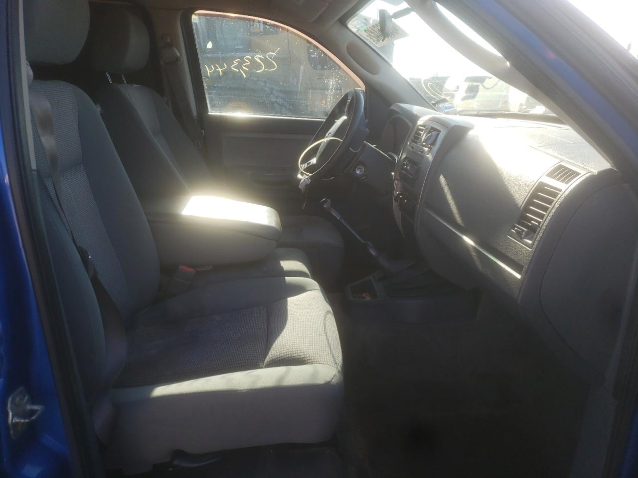 Photo 5 from auction – 2007 DODGE DAKOTA QUA with VIN 1D7HW48K37S215956