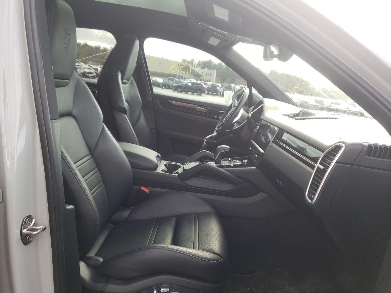 Photo 5 from auction – 2020 PORSCHE CAYENNE S with VIN WP1AB2AY4LDA28457