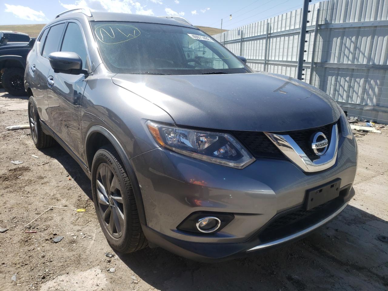 NISSAN ROGUE S 2016 with VIN KNMAT2MV7GP686651 - Photo from auction