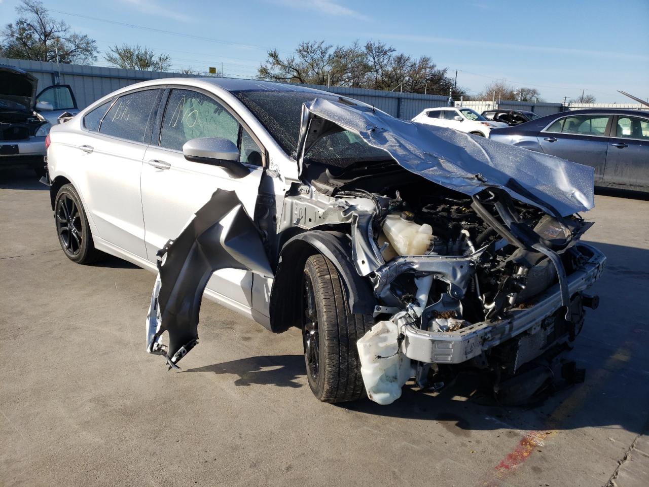 Photo 1 from auction – 2019 FORD FUSION SE with VIN 3FA6P0HD0KR275552
