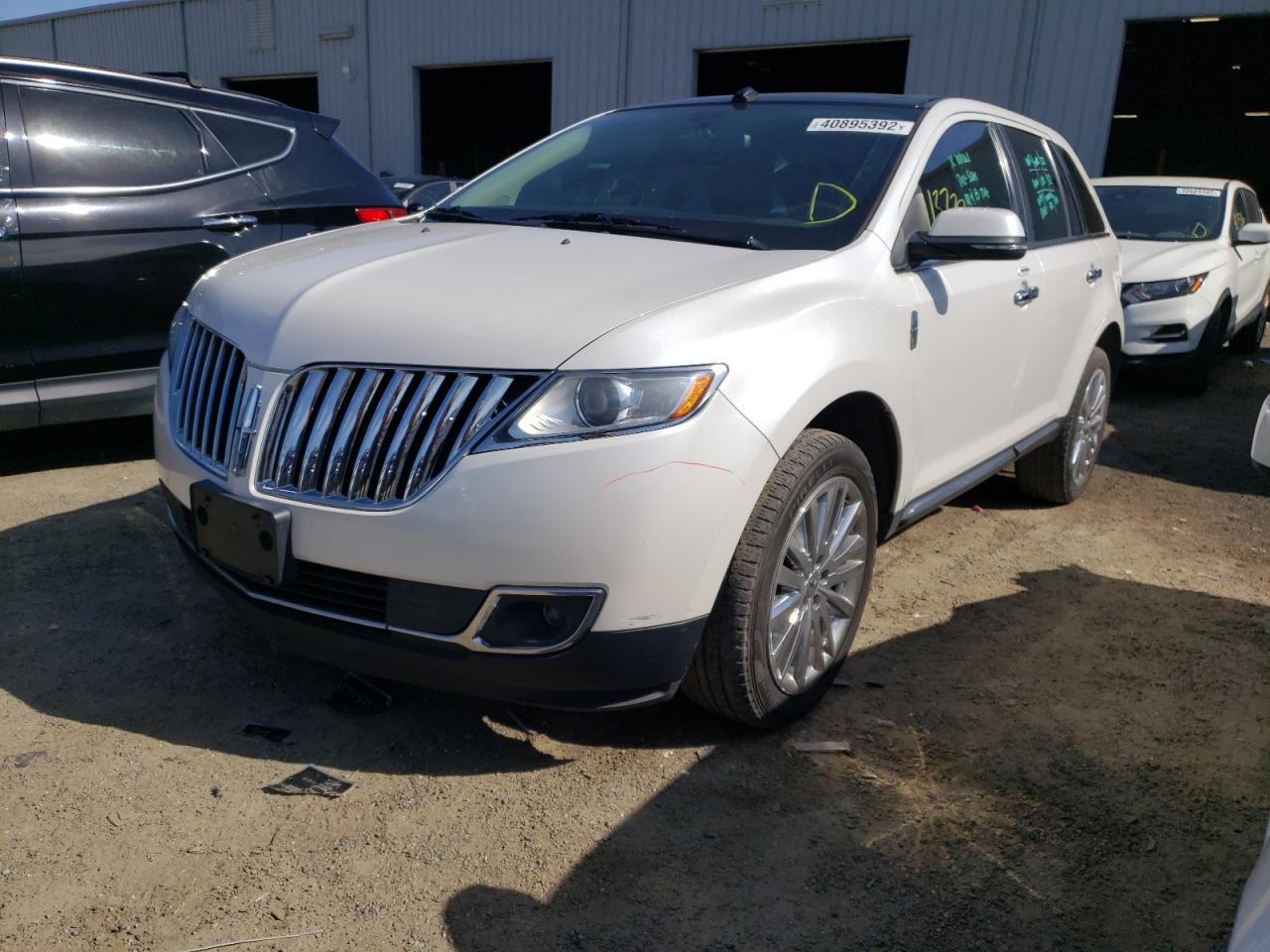 Photo 2 from auction – 2014 LINCOLN MKX with VIN 2LMDJ6JK3EBL15043