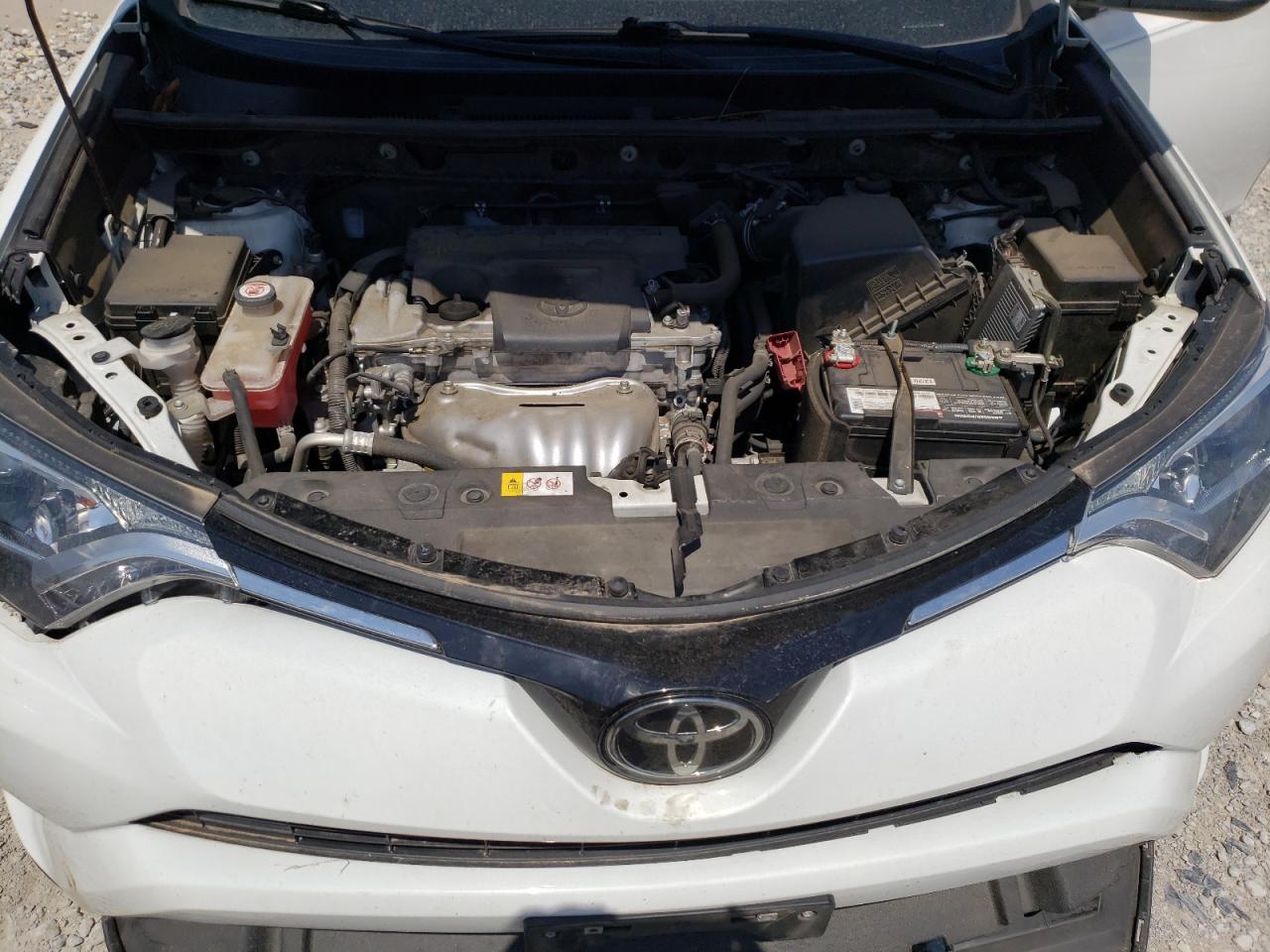 Photo 7 from auction – 2017 TOYOTA RAV4 XLE with VIN JTMWFREV6HJ719082