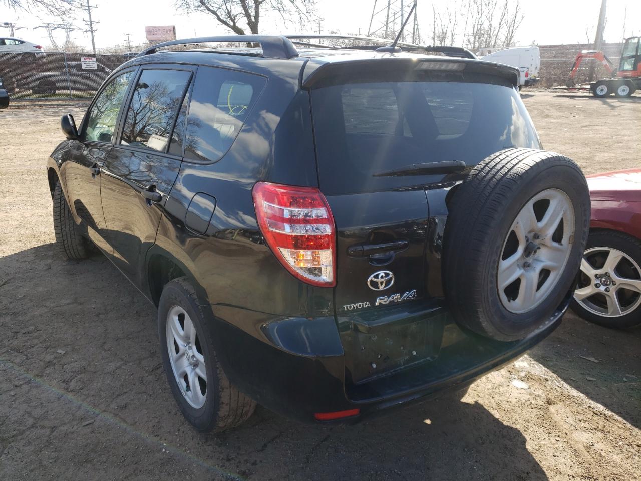 Photo 3 from auction – 2010 TOYOTA RAV4 with VIN 2T3KF4DV9AW050400