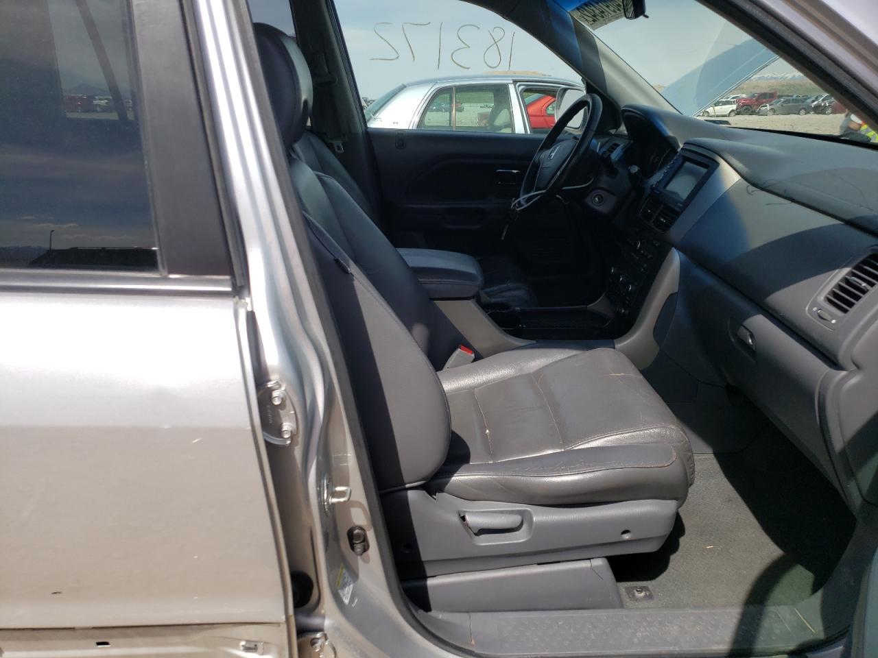 Photo 5 from auction – 2007 HONDA PILOT EXL with VIN 5FNYF18757B011435