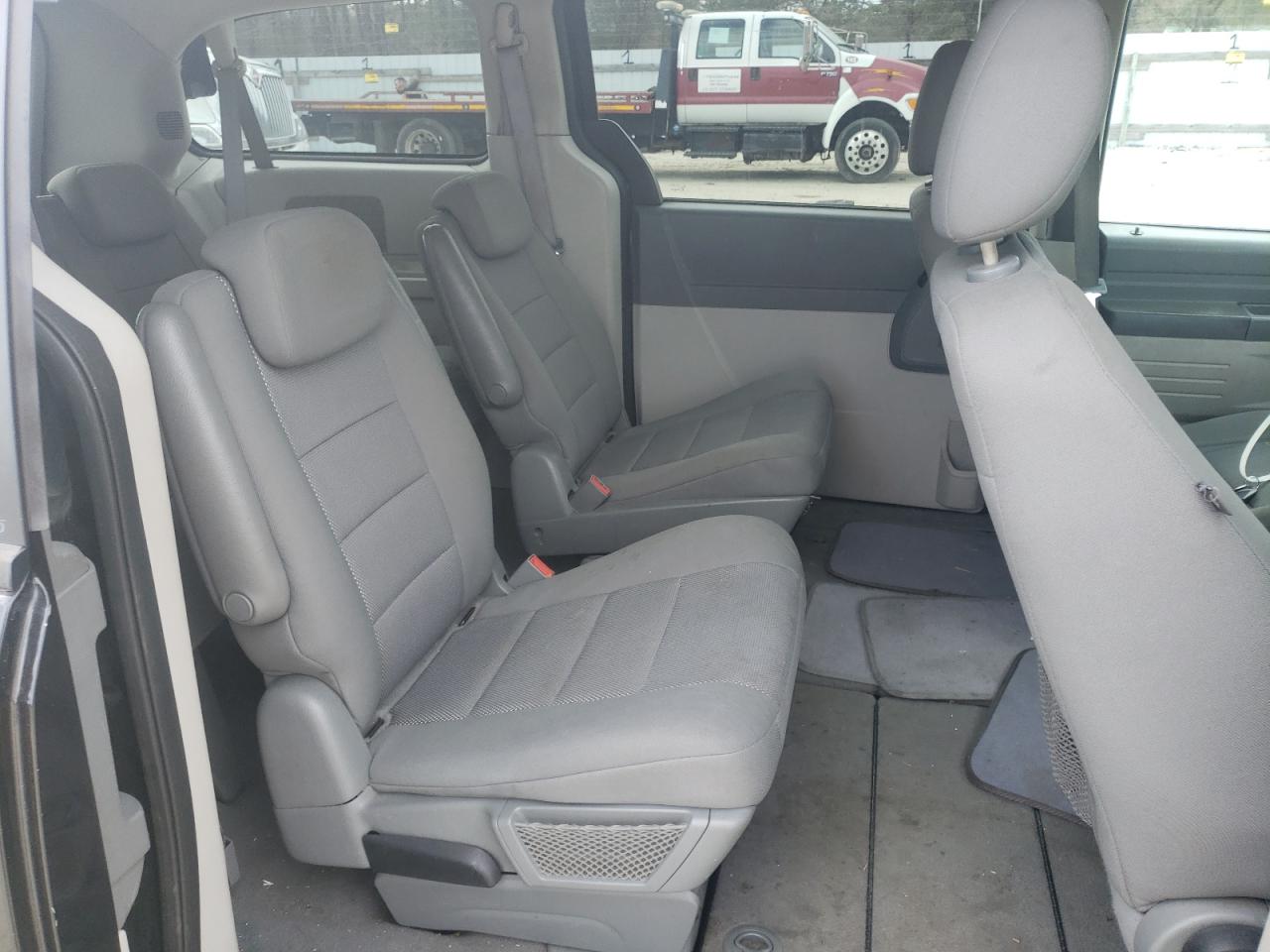 Photo 6 from auction – 2009 DODGE GRAND CARA with VIN 2D8HN44E09R575611