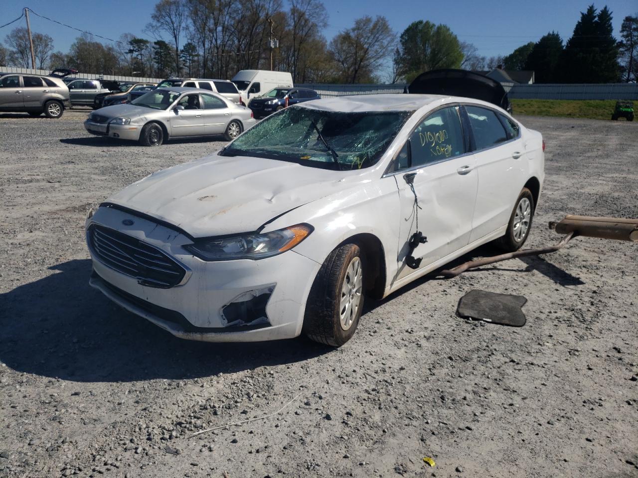 Photo 2 from auction – 2019 FORD FUSION S with VIN 3FA6P0G70KR276843