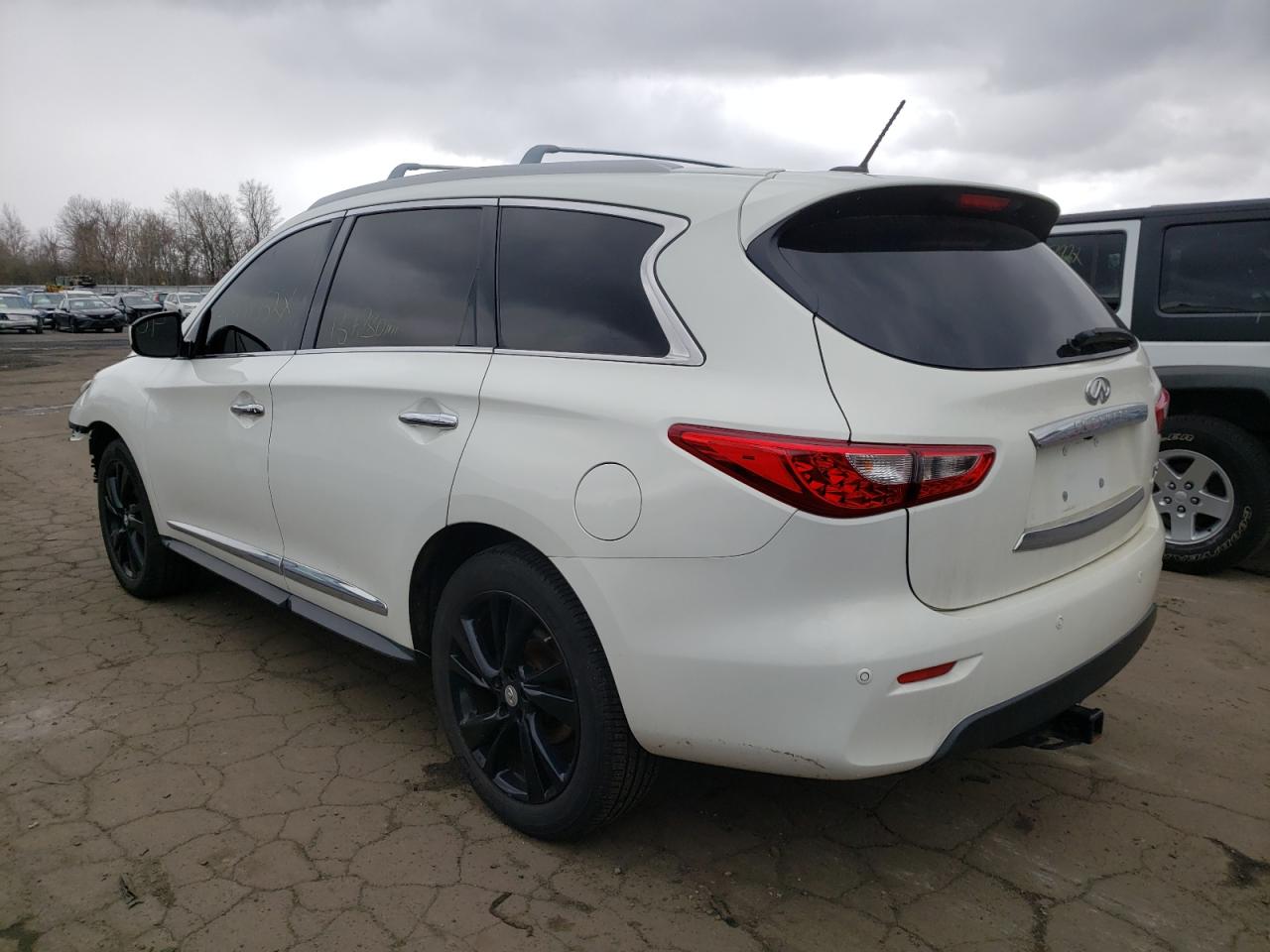 Photo 3 from auction – 2013 INFINITI JX35 with VIN 5N1AL0MN2DC330272