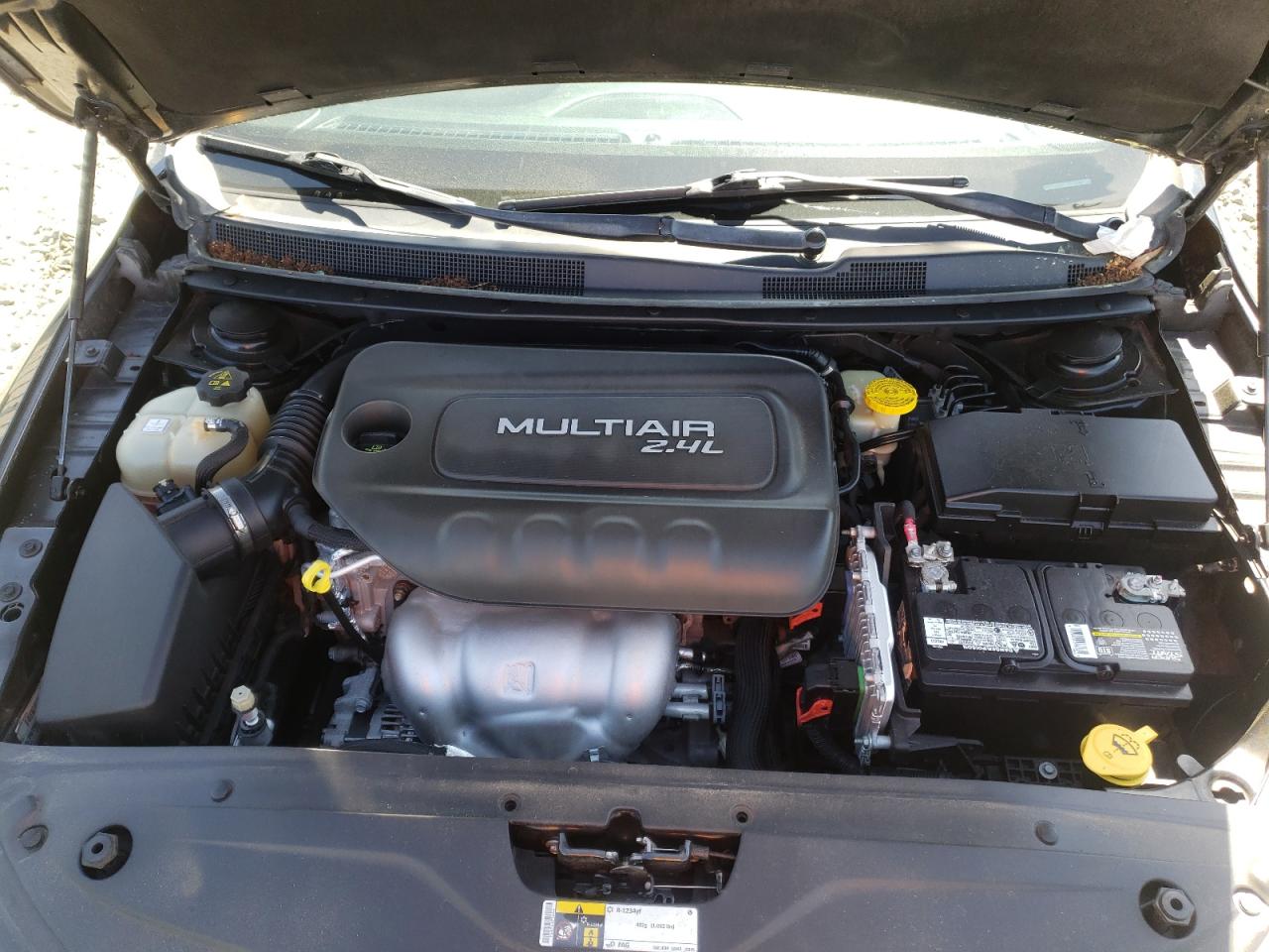 Photo 7 from auction – 2015 CHRYSLER 200 LIMITE with VIN 1C3CCCAB5FN708461