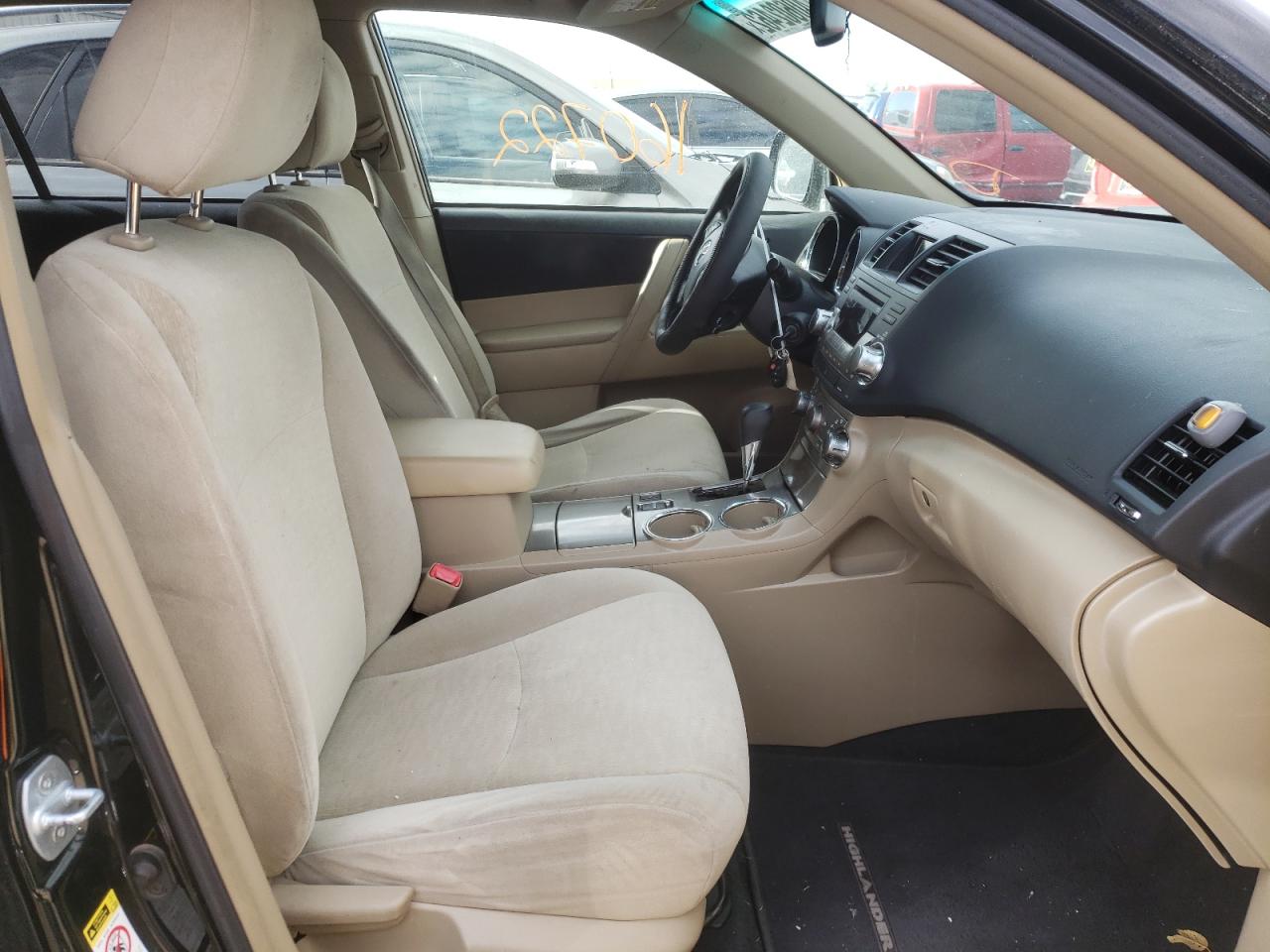 Photo 5 from auction – 2012 TOYOTA HIGHLANDER with VIN JTEBC3EH4C2006906