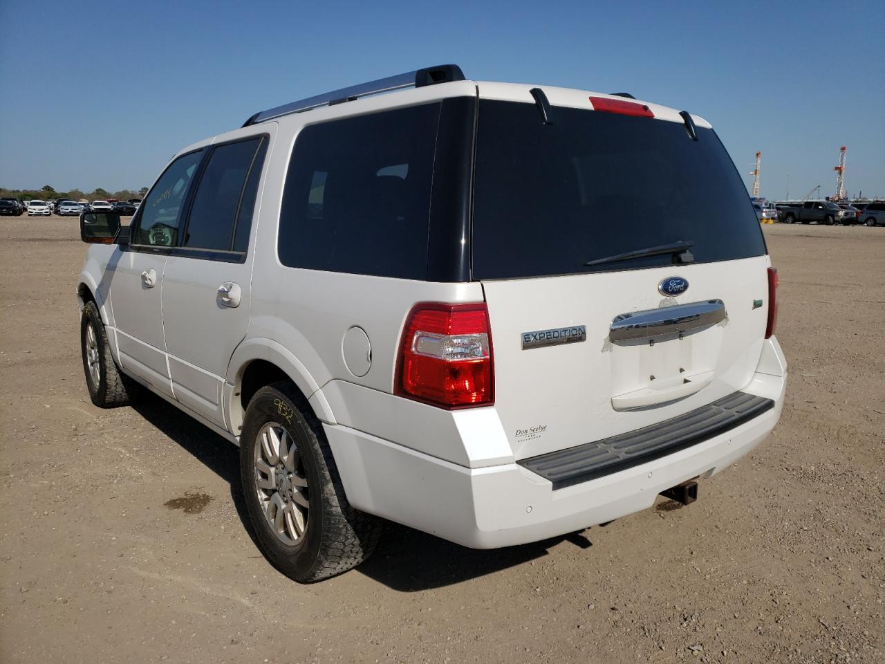 Photo 3 from auction – 2012 FORD EXPEDITION with VIN 1FMJU2A57CEF33271