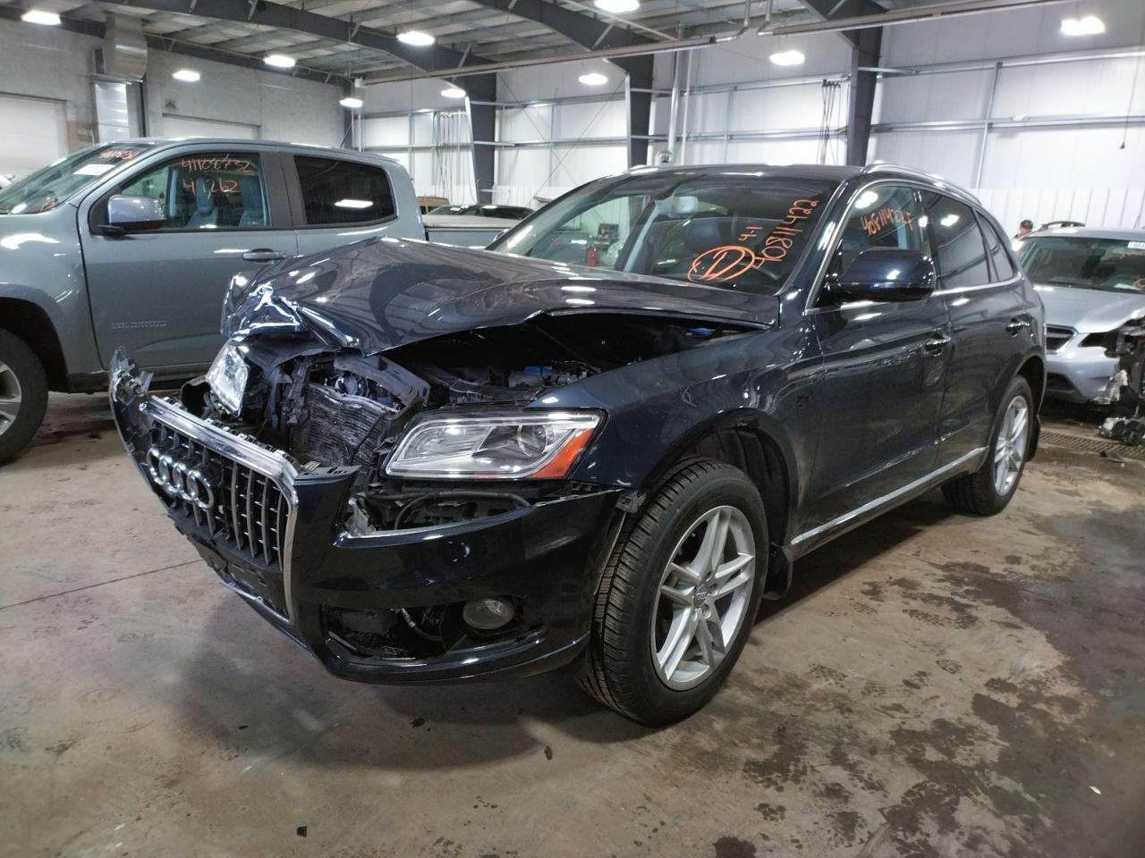 Photo 2 from auction – 2017 AUDI Q5 PREMIUM with VIN WA1L2AFP6HA033439